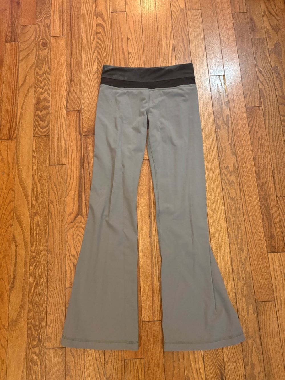 Vintage Lululemon Gray Flared Yoga Pants with Black Waistband